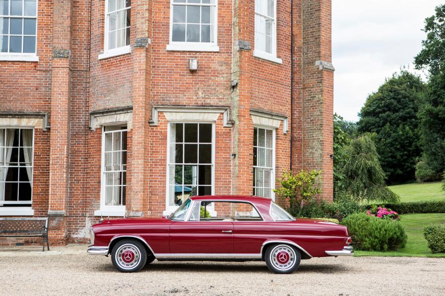  Mercedes-Benz 220 SEb Coupe (W111) 1959 года  (UK) (фото 9 из 13)